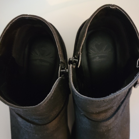 FAUX SUEDE BOOTIES - Picture 6 of 8